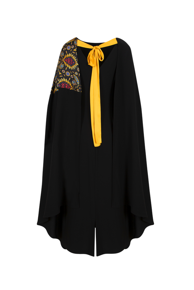 Zo Pelerinli Siyah Elbise Uzun