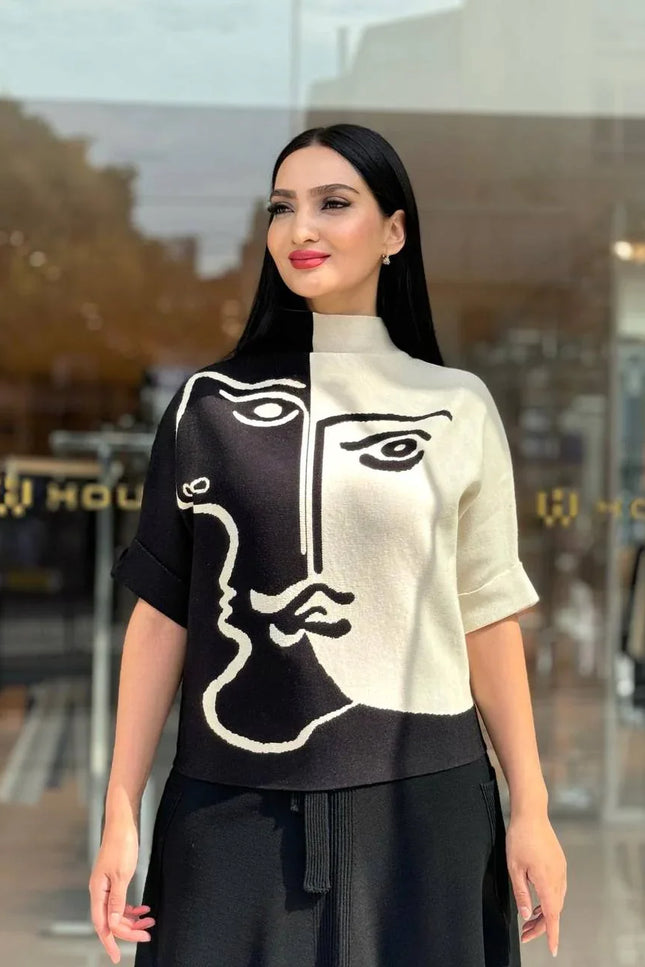 Dik Yaka Desenli Triko Kazak