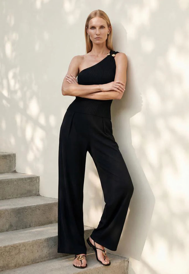 Tek Omuz Toka Detaylı Siyah Bluz