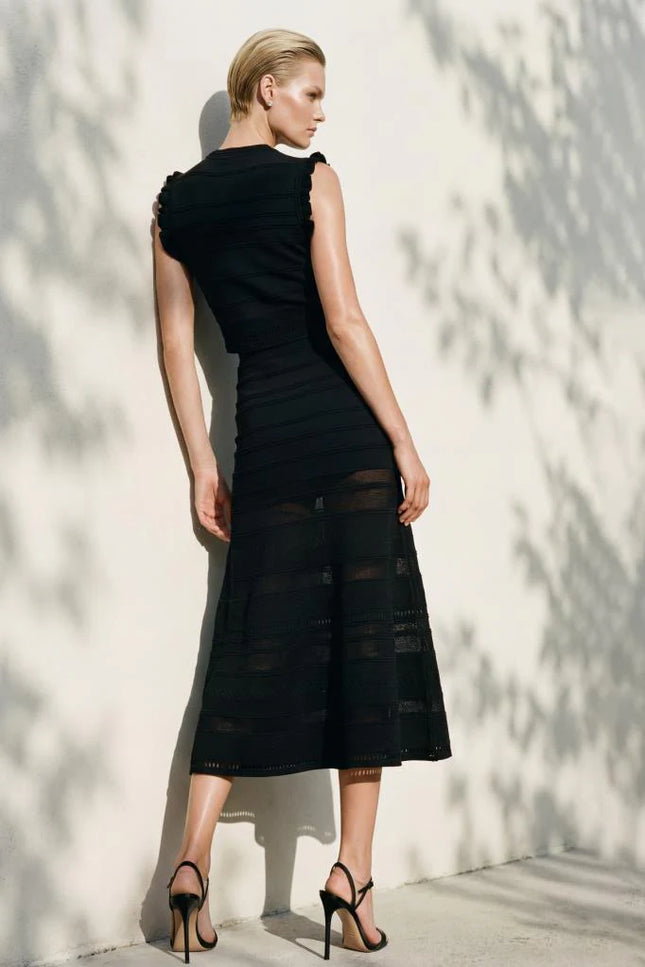 Transparan Detaylı Ajurlu Siyah Midi Etek