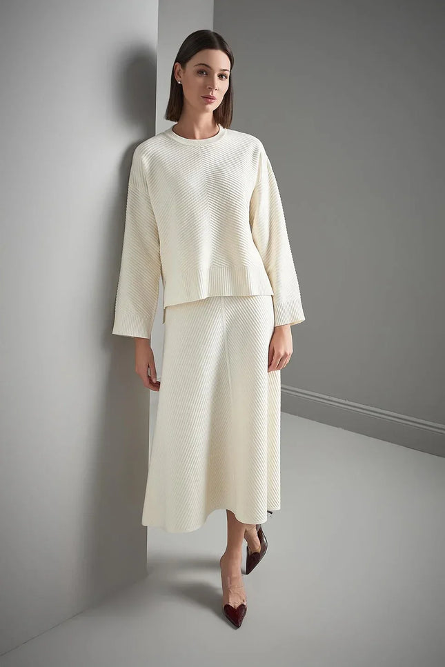 Verev Desenli Kloş Ekru Midi Triko Etek